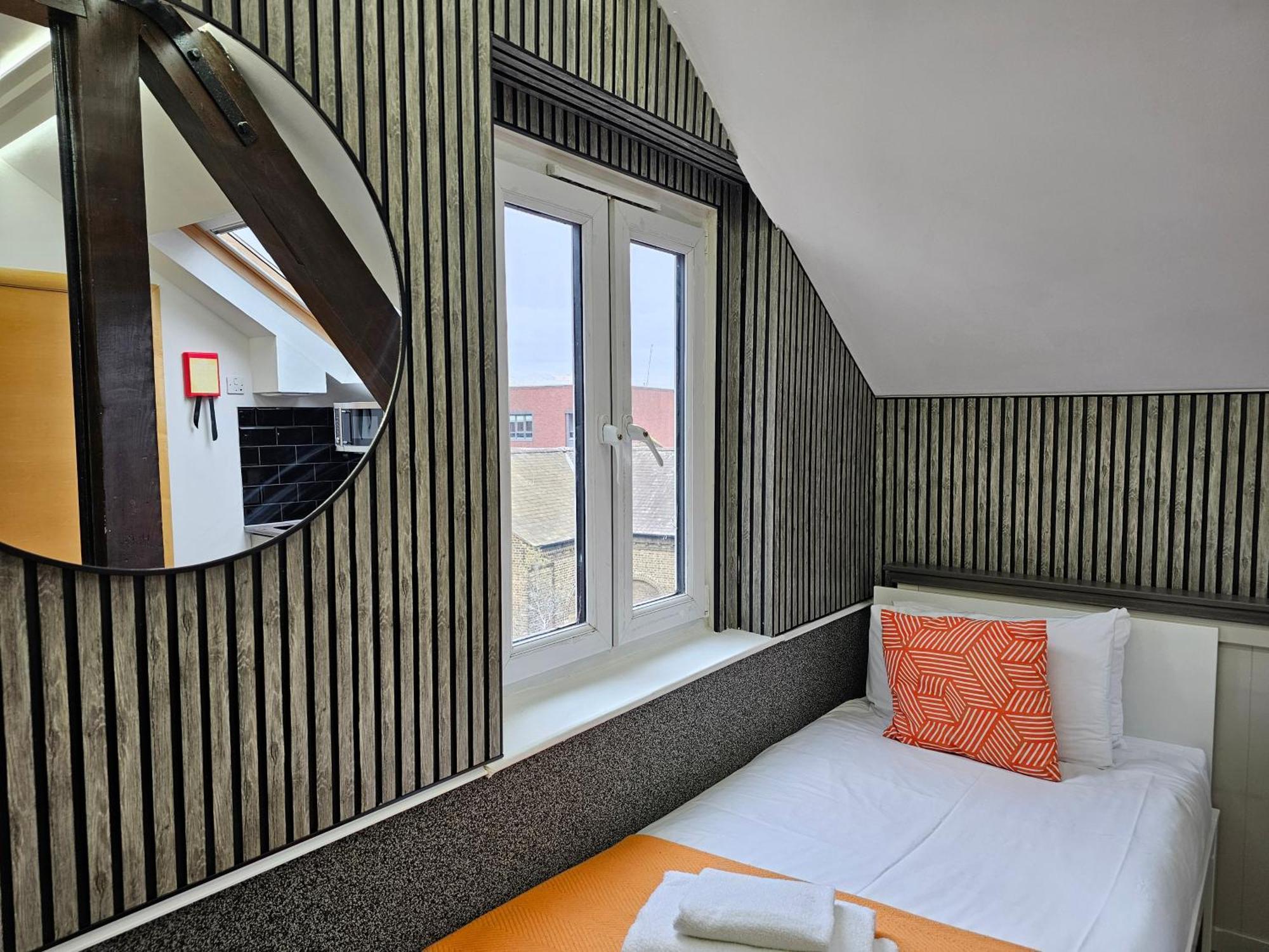ลอนดอน สเตย์ อพาร์ตเมนท์ Aparthotel ภายนอก รูปภาพ