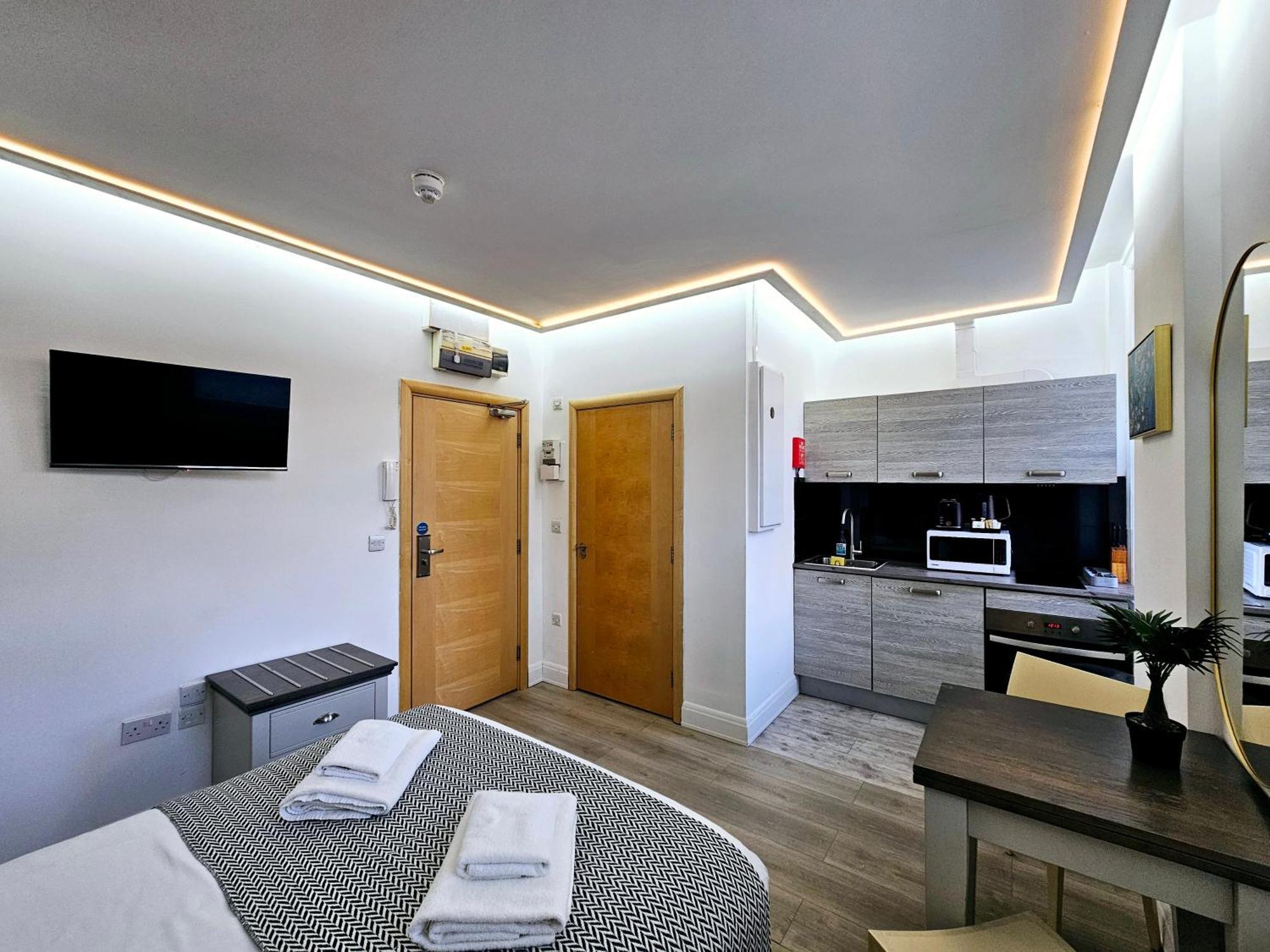 ลอนดอน สเตย์ อพาร์ตเมนท์ Aparthotel ภายนอก รูปภาพ
