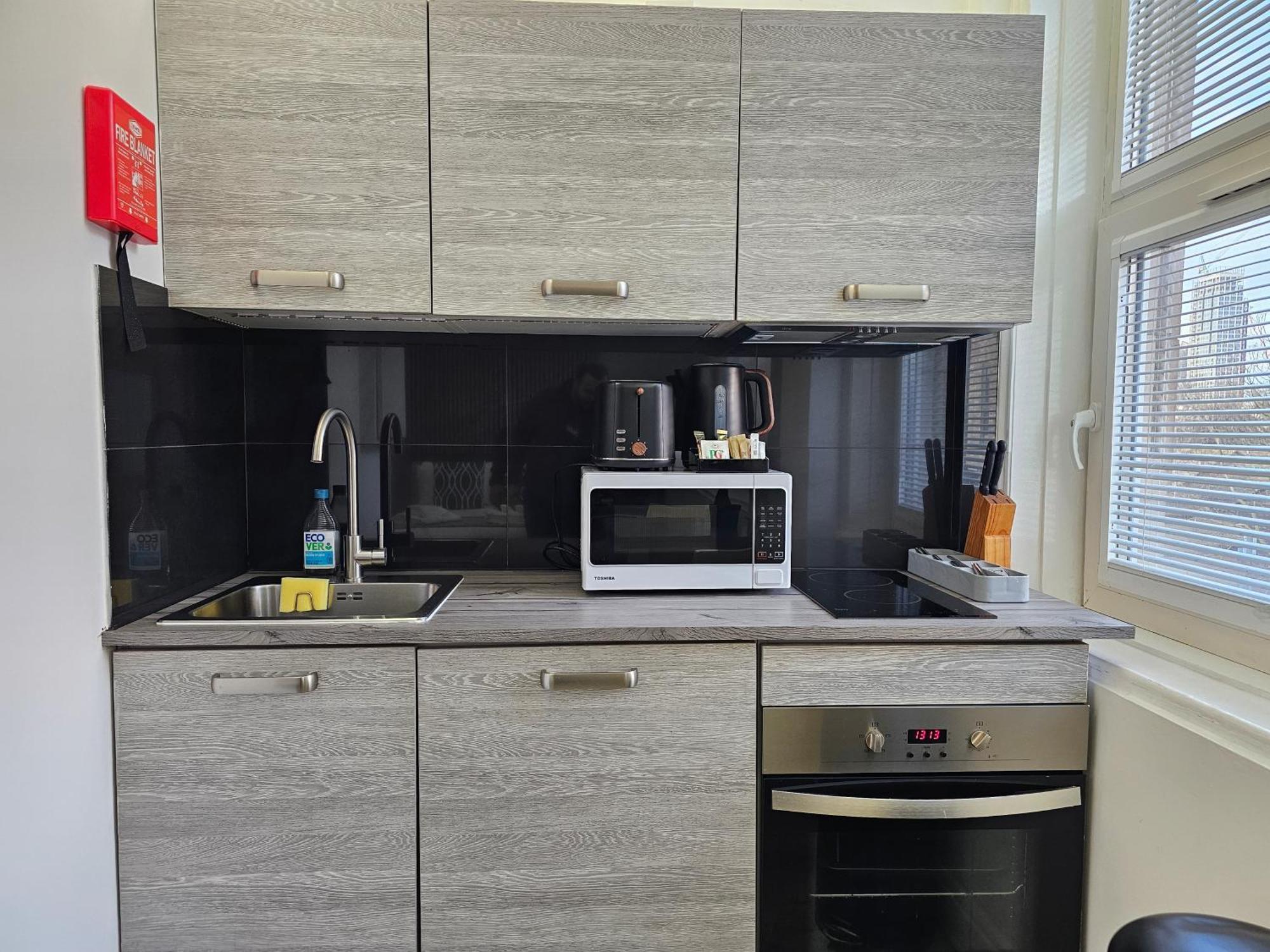 ลอนดอน สเตย์ อพาร์ตเมนท์ Aparthotel ภายนอก รูปภาพ