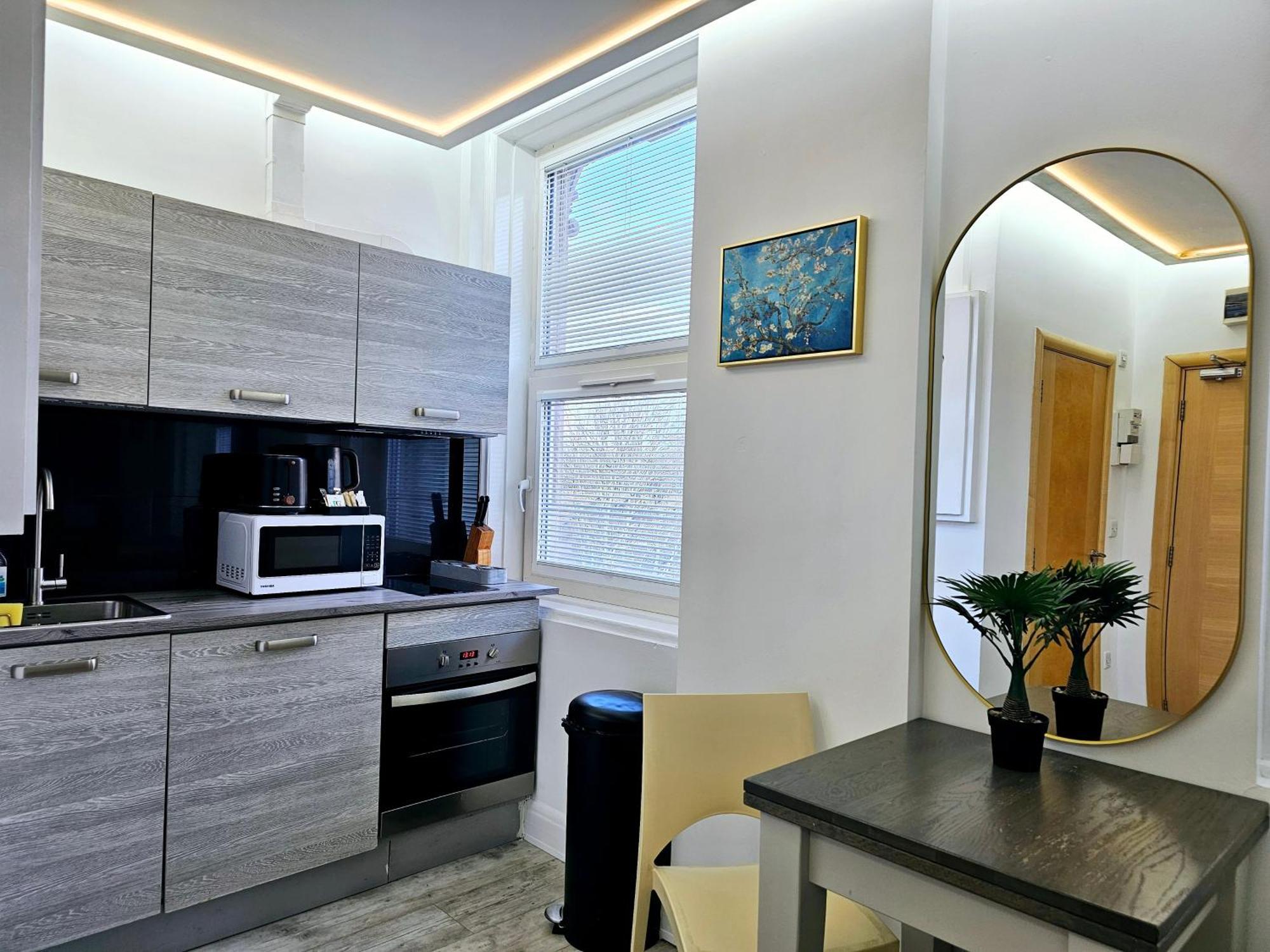 ลอนดอน สเตย์ อพาร์ตเมนท์ Aparthotel ภายนอก รูปภาพ
