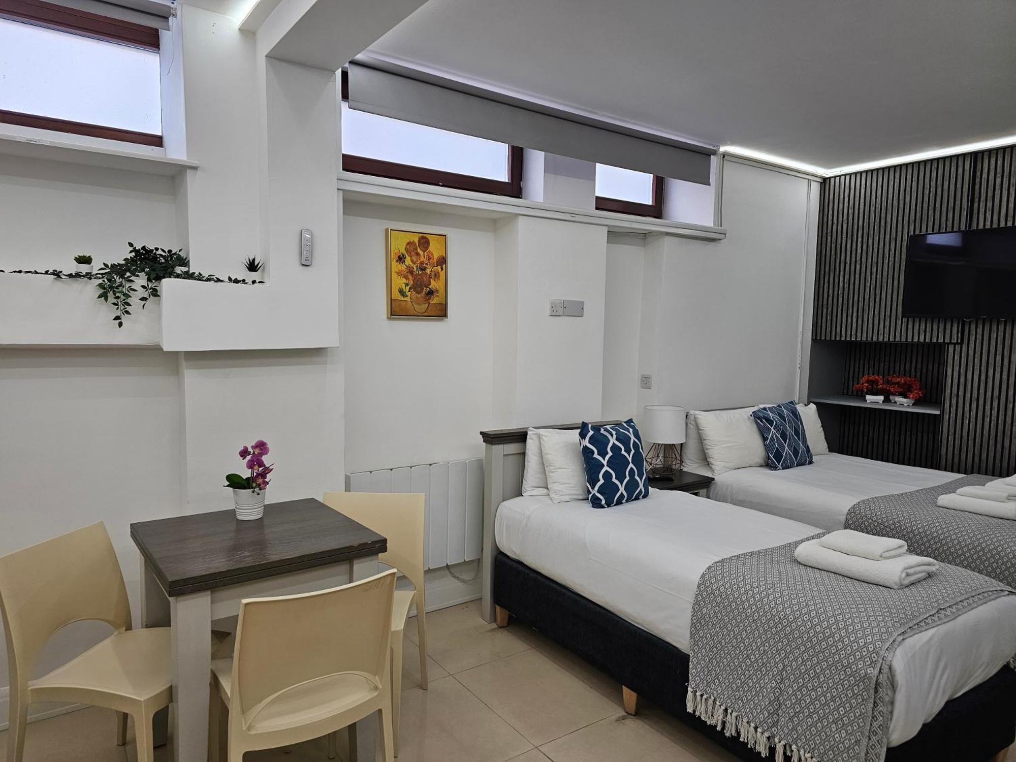 ลอนดอน สเตย์ อพาร์ตเมนท์ Aparthotel ภายนอก รูปภาพ